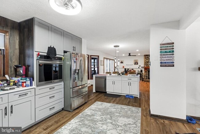 Building Photo - 761 Timberlake Dr