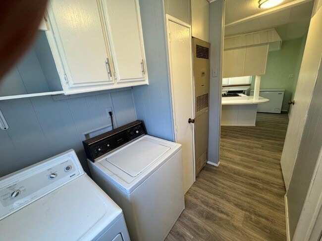 Building Photo - 155 Molly Cir