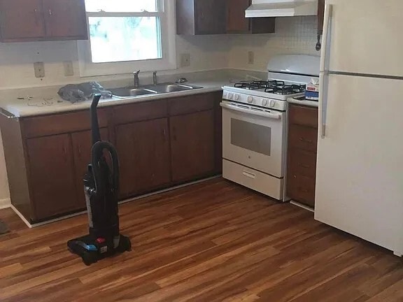 Kitchen - 112 W 14th St