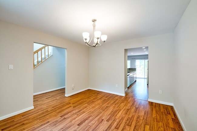 Building Photo - 16 Casino Ct
