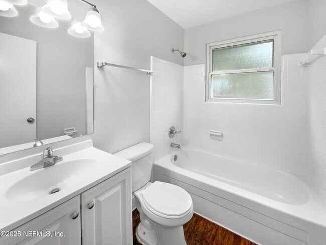 Building Photo - 2535 La Trelle Ct