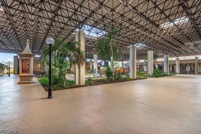 Building Photo - 7430 Lake Breeze Dr