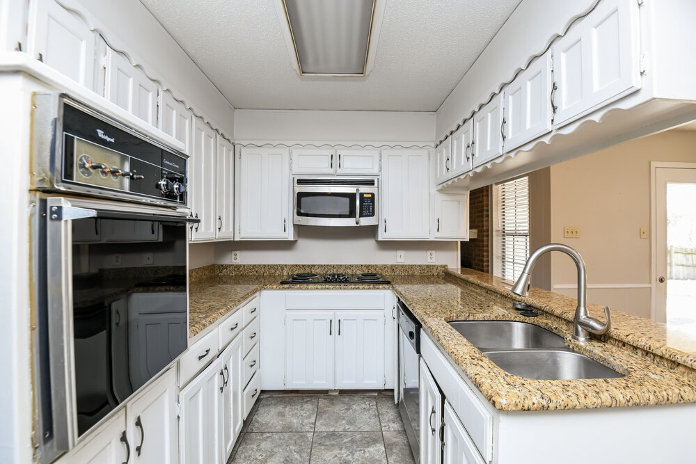 Building Photo - 7528 Beckwood Dr