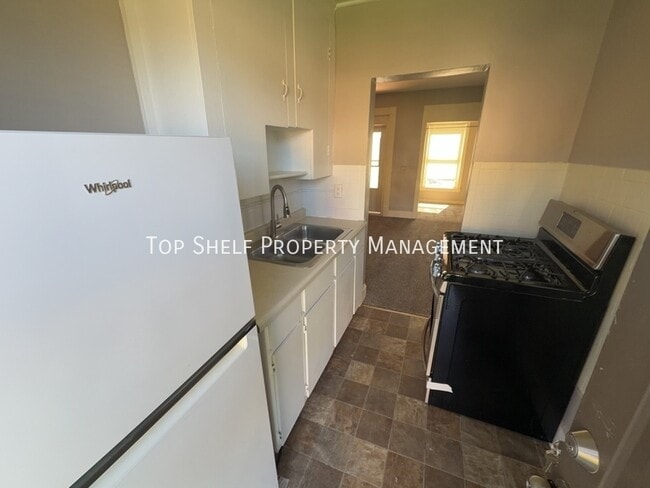 Building Photo - 1036 22nd St