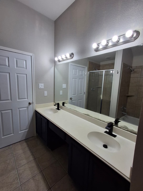 Building Photo - 6805 Terbet Ct