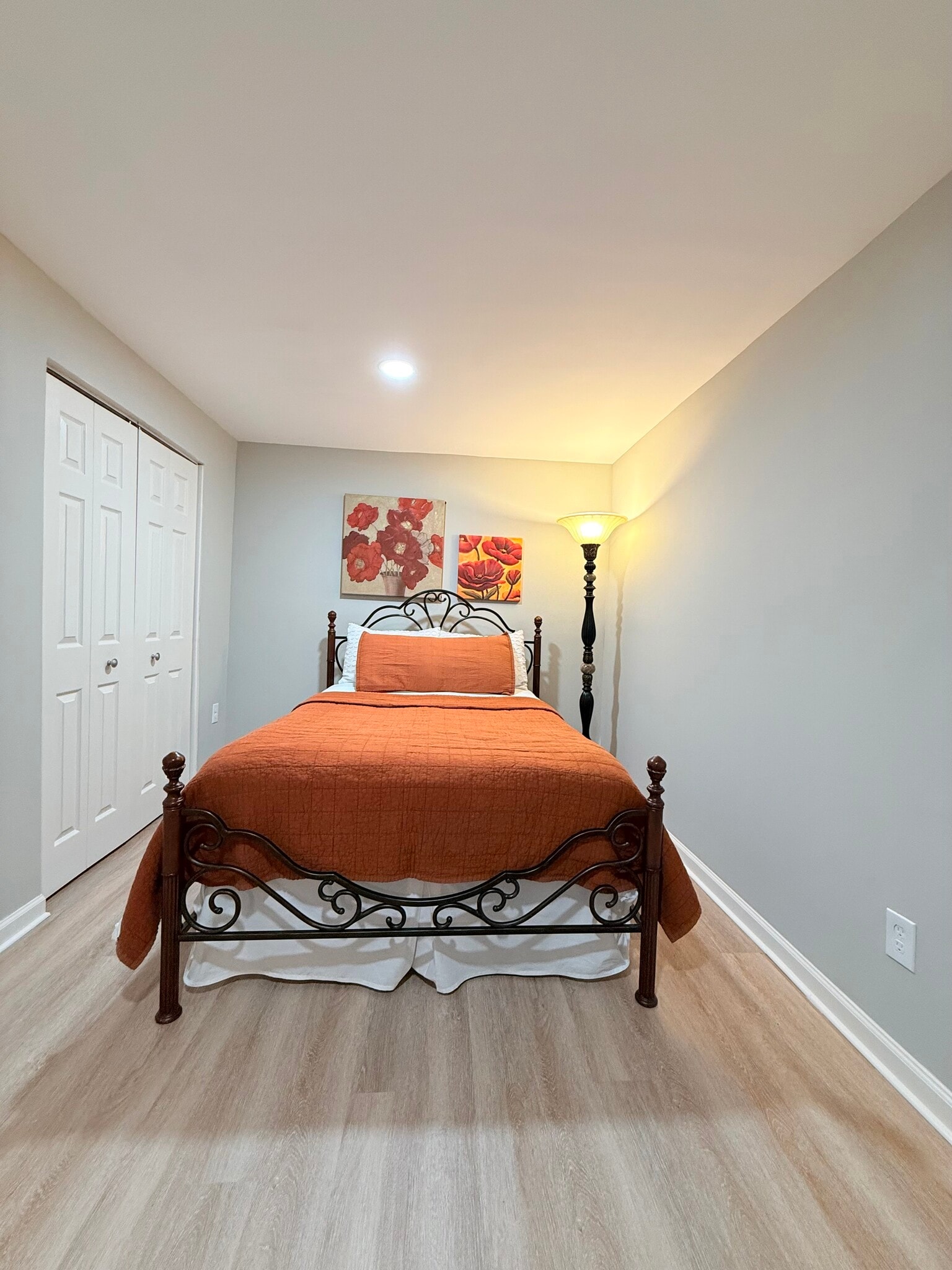 Building Photo - 12088 Maidenhair Dr