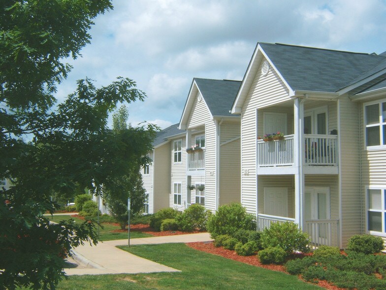 Brittany Place Apartment Homes 41 Brittany Place Dr Hendersonville NC