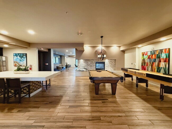 Building Photo - 2511 W Queen Creek Rd