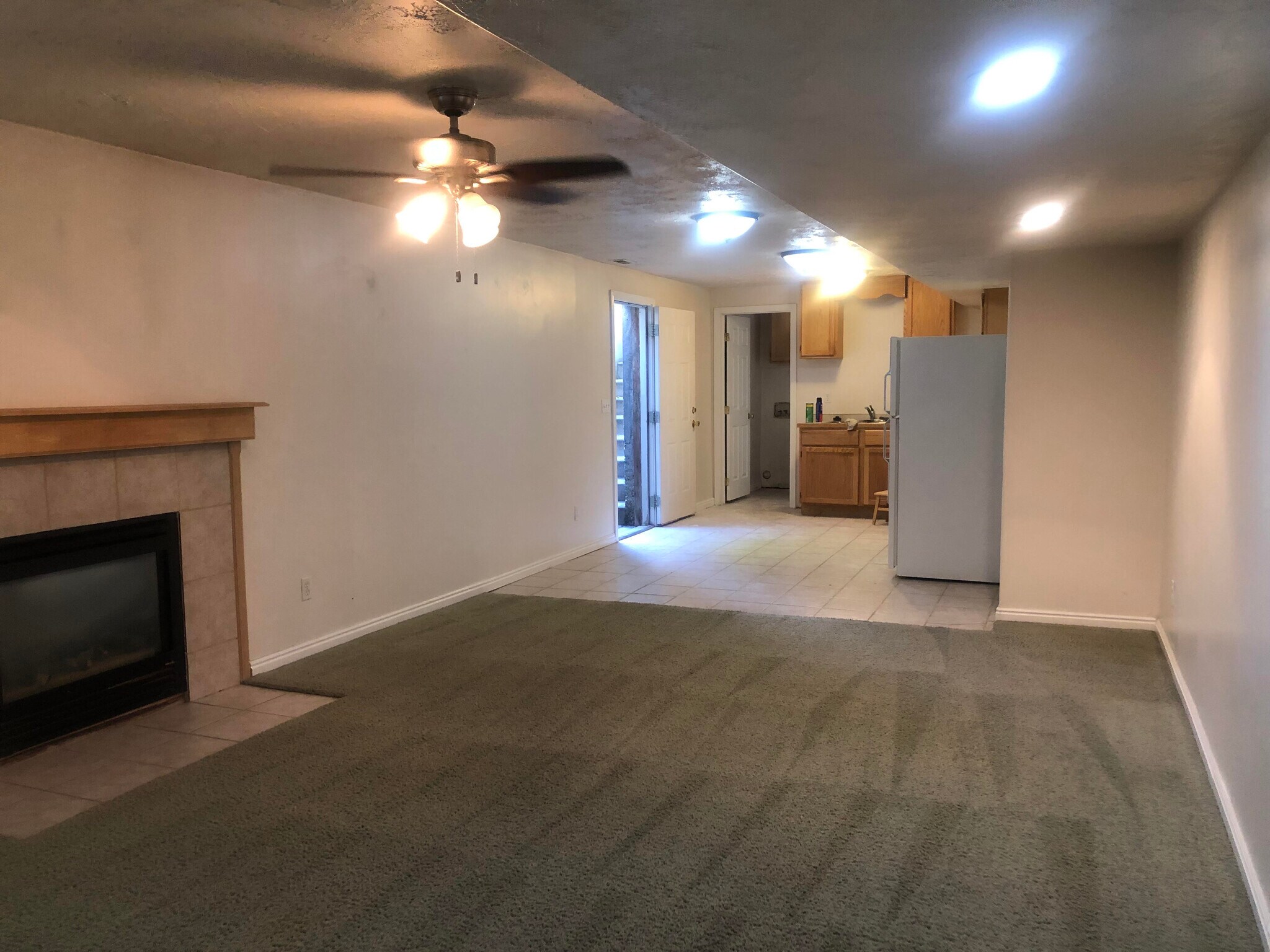 Building Photo - 1255 E 110 N