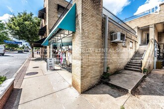 Building Photo - 311 Eureka