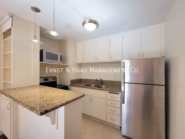 Building Photo - 5585 E Pacific Coast Hwy