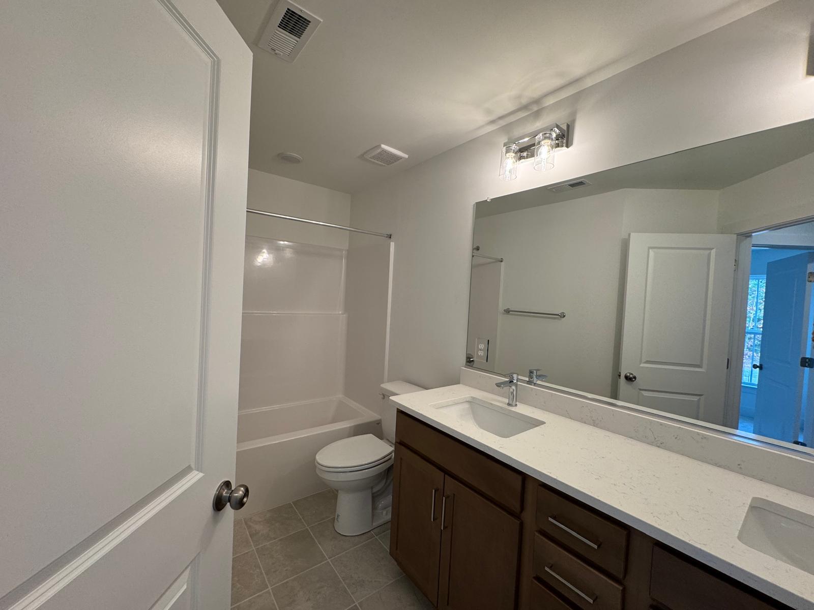 Building Photo - 6606 Sunrise Oasis Ln