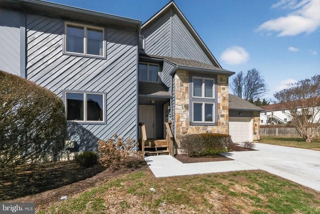 Building Photo - 21 Foxtail Ct