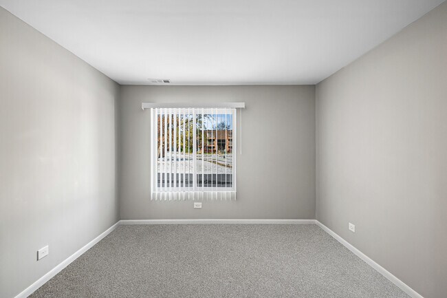 Building Photo - 629 Derry Ct