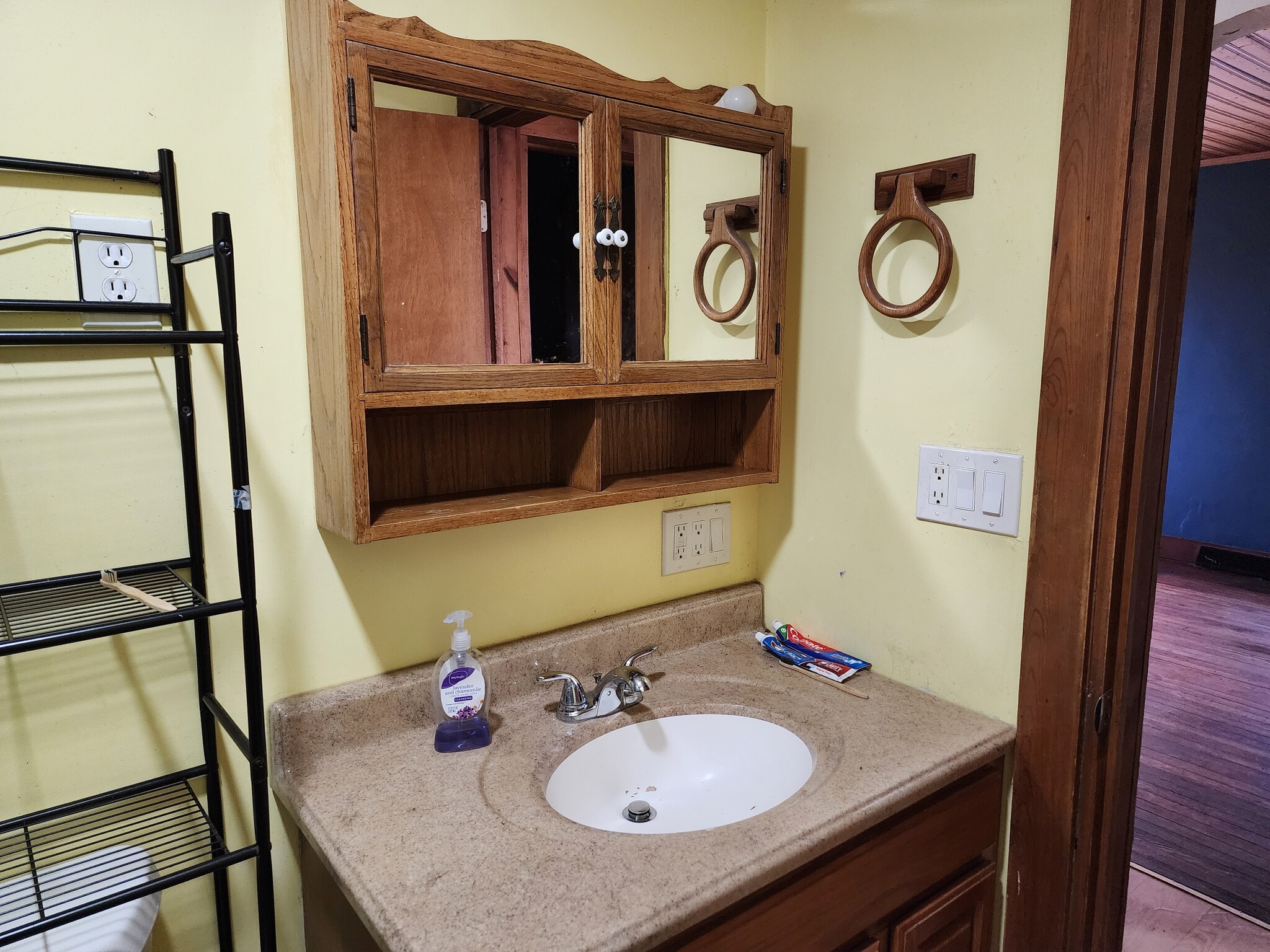 Building Photo - 316 Hartford Rd