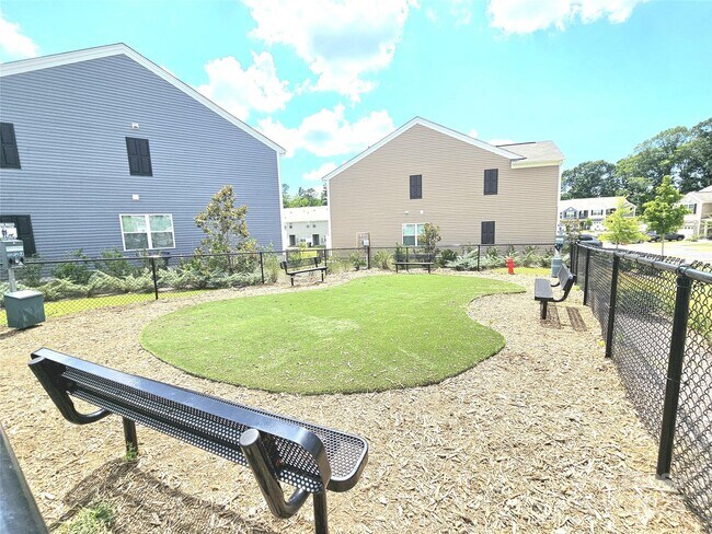 Building Photo - 8114 Murray Br Dr
