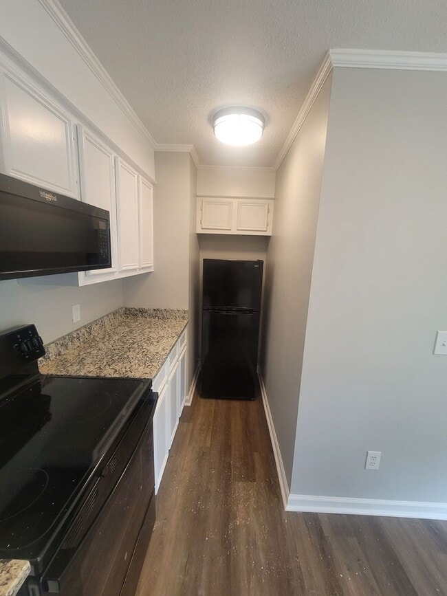 Building Photo - Cayce