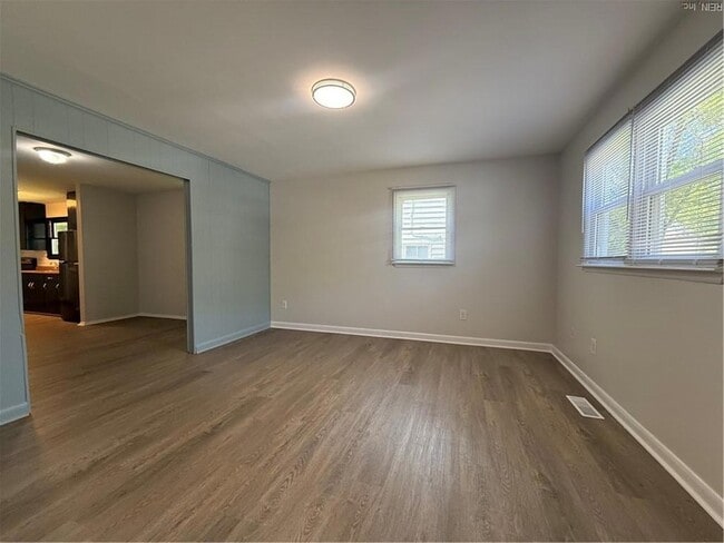 Building Photo - 1483 Old Virginia Beach Rd