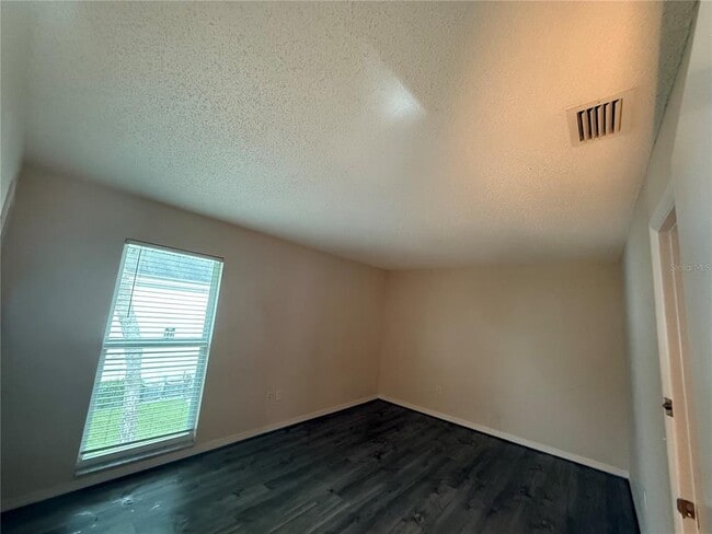 Building Photo - 647 Haven Pl