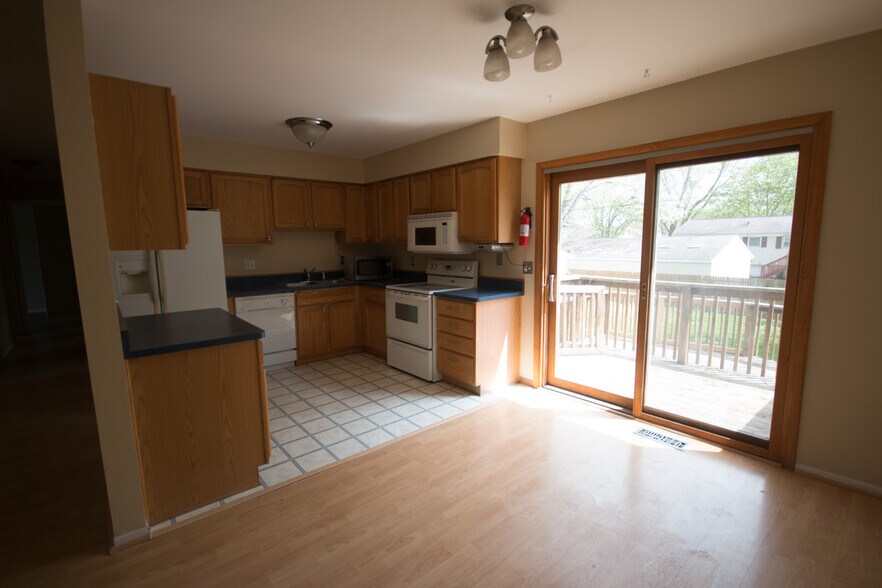 Building Photo - 518 Bergen Ave