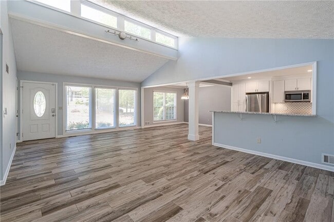 Building Photo - 3410 Dry Creek Rd