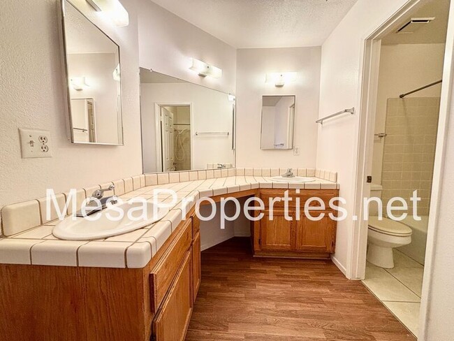 Building Photo - 19182 Elm Dr