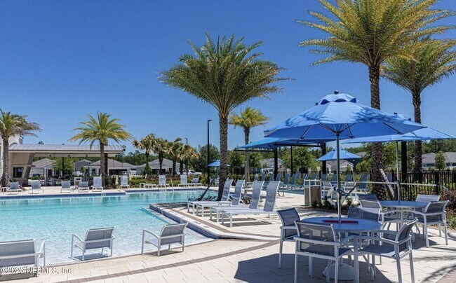 Building Photo - 13220 Cameron Vly Ct