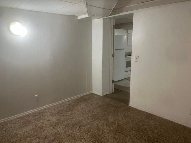 Bedroom looking SE - 1521 South Center Street