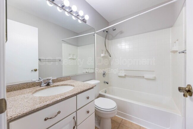 Building Photo - 8015 Windsor Dr