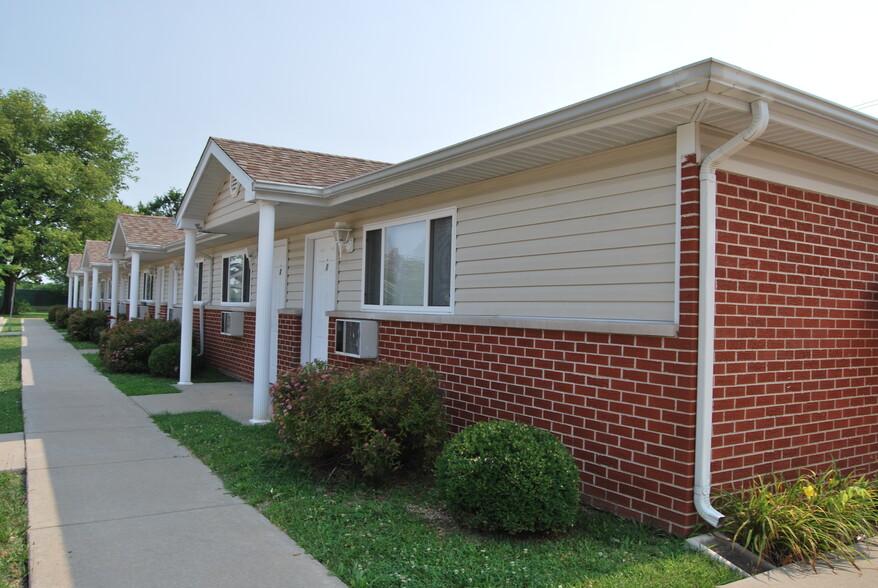 Primary Photo - Cornerstone Place