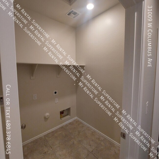 Building Photo - 31009 W Columbus Ave