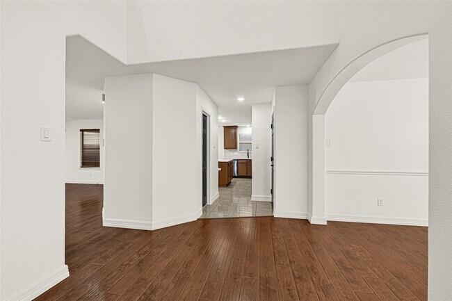 Building Photo - 15911 Breanna Ln