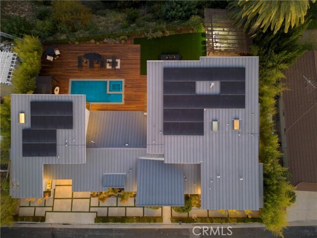 Building Photo - 18296 Karen Dr