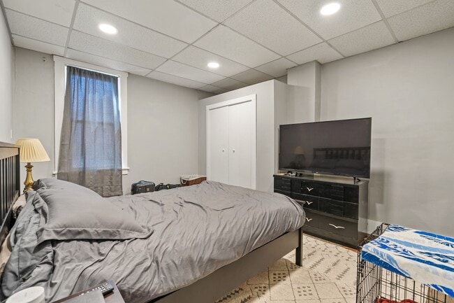 Building Photo - 70 S 15th St