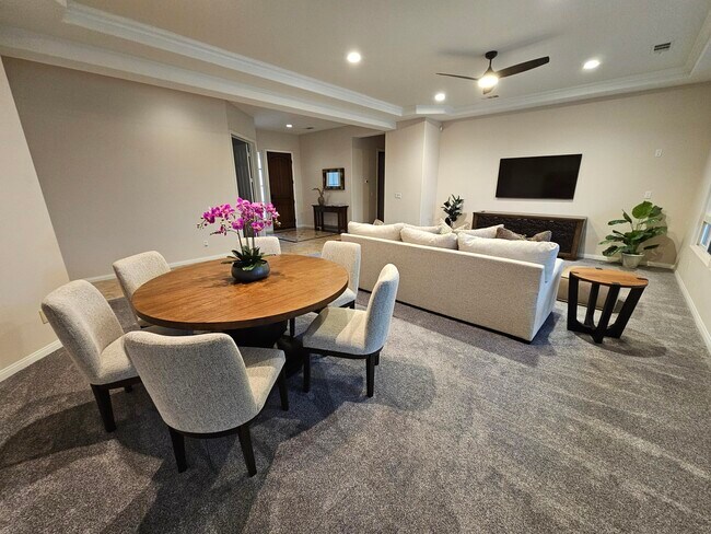 Building Photo - 52320 Silver Star Trail