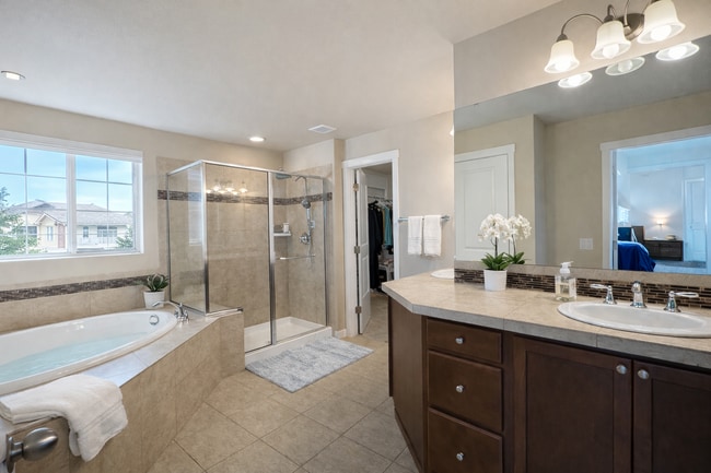 Building Photo - 34202 SE Ash St