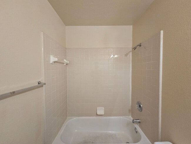 Building Photo - 3407 Toledo Dr