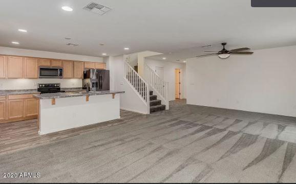 Building Photo - 1290 N 165th Dr