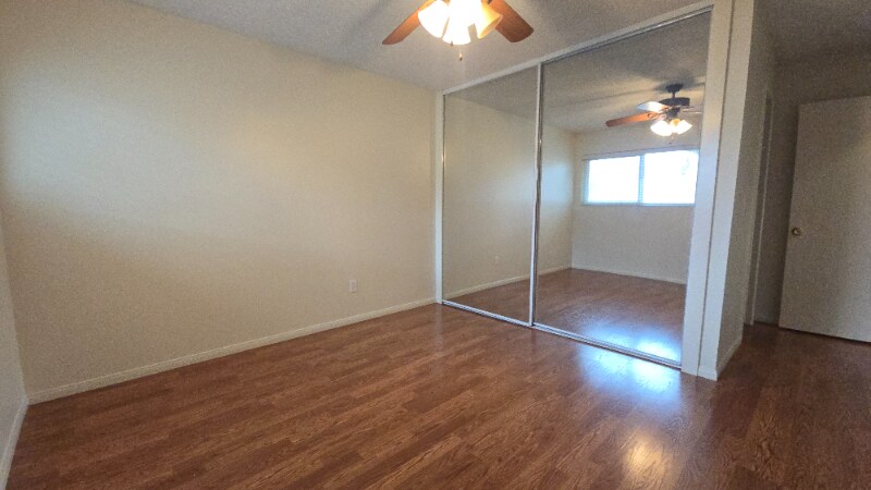 Building Photo - 553 E Lemon Ave