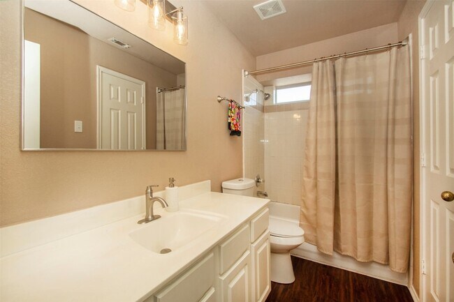 Building Photo - 3412 Pueblo Dr