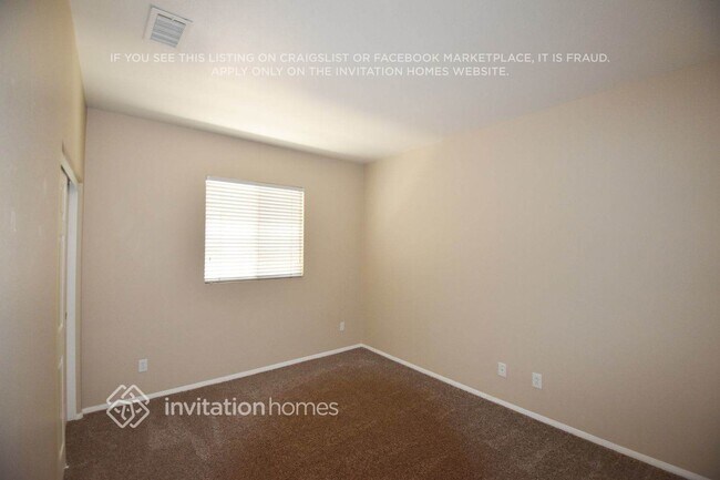 Building Photo - 13075 Acacia Ave