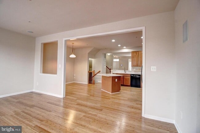 Building Photo - 9394 Penrose St