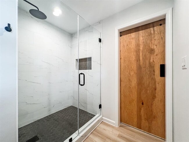 Building Photo - 7736 Croftwood Dr