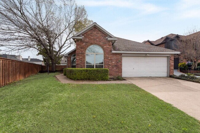 Building Photo - Garden haven 3 bed 2 bath home in H-E-B school district