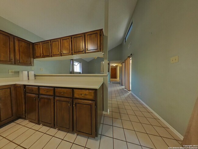Building Photo - 8823 Wellesley Manor Dr