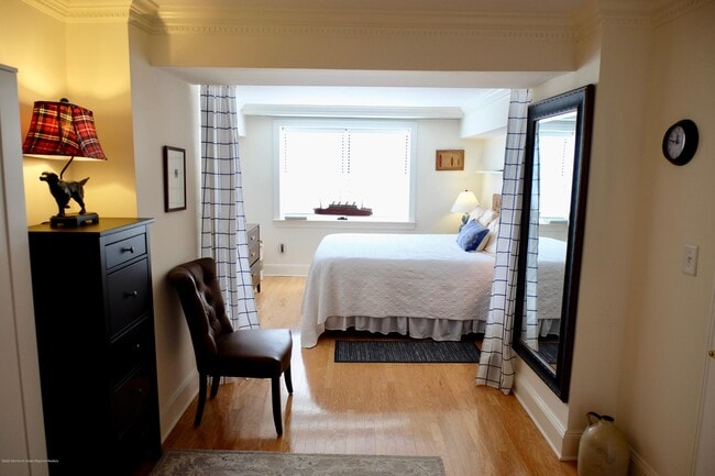 Building Photo - 700 Ocean Ave N