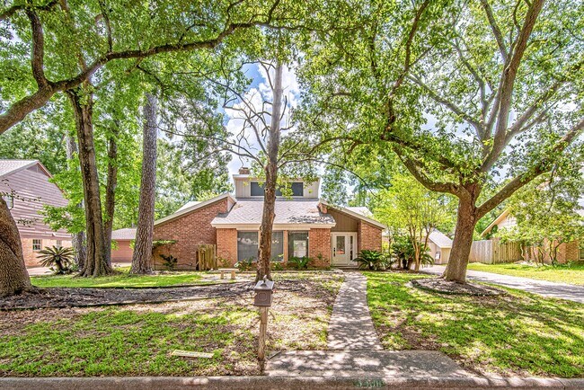 Building Photo - 3406 Forest Village Dr