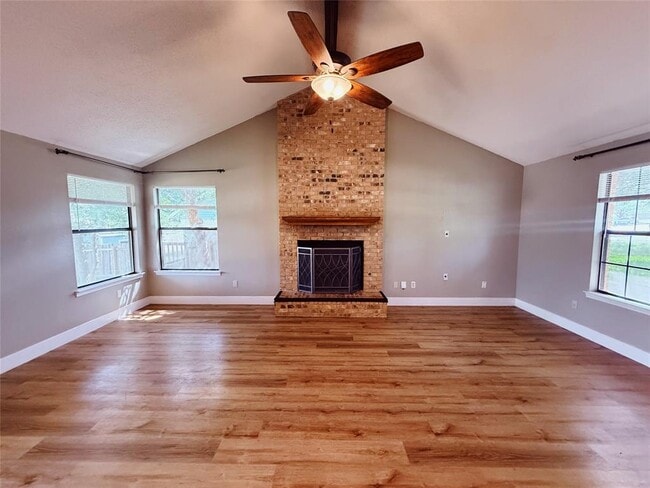 Building Photo - 1711 Ryon Ln