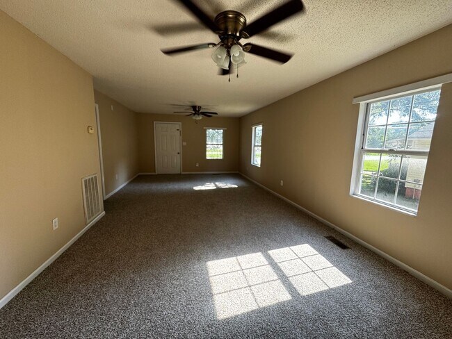 Building Photo - 2 Bedroom house near downtown Kings Mountain, NC