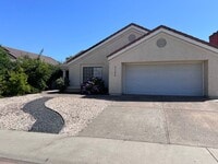 Building Photo - Beautiful Laguna Pointe home.